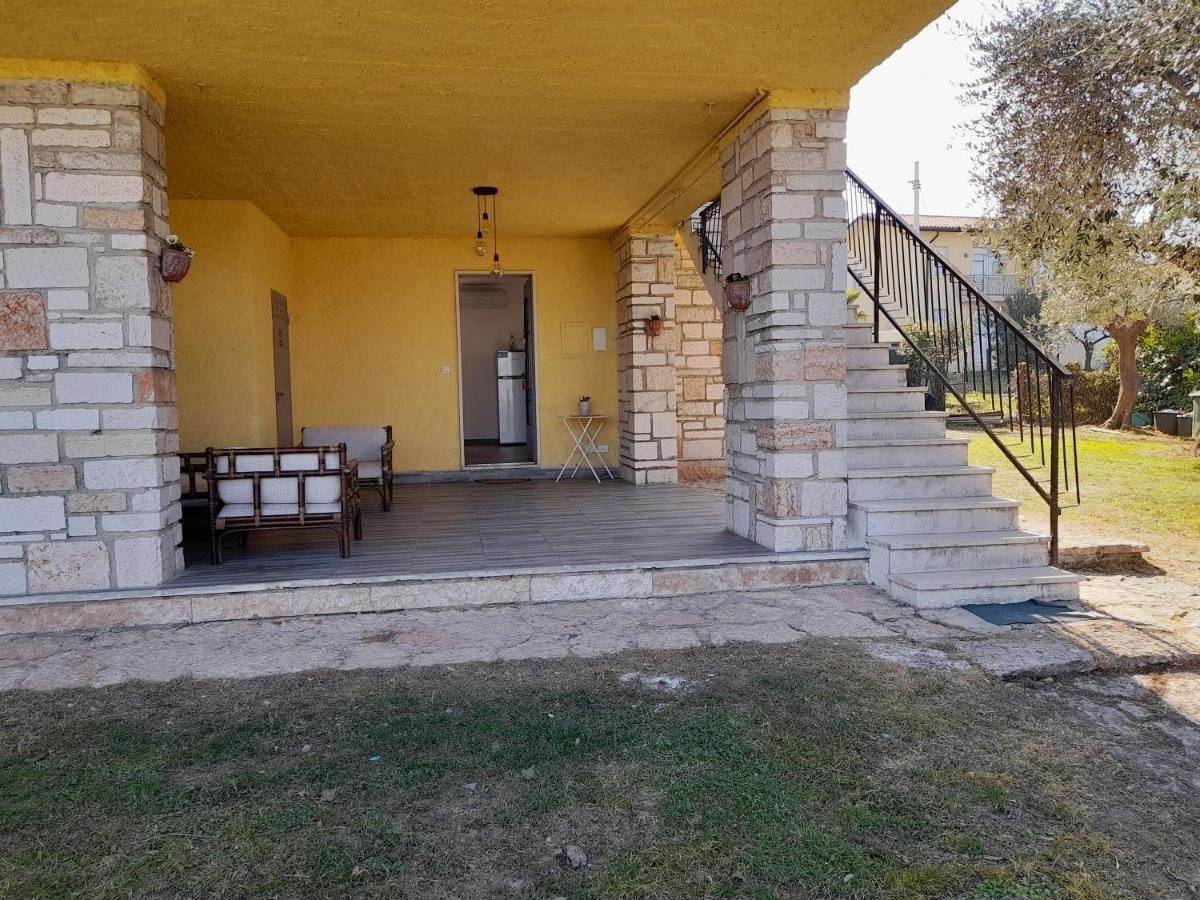 לאזיסה Villa La Magnolia - Private Beach Access, Garden, Views מראה חיצוני תמונה